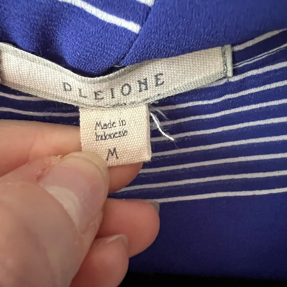 Stripped Blouse in blue and white - Picture 3 of 4